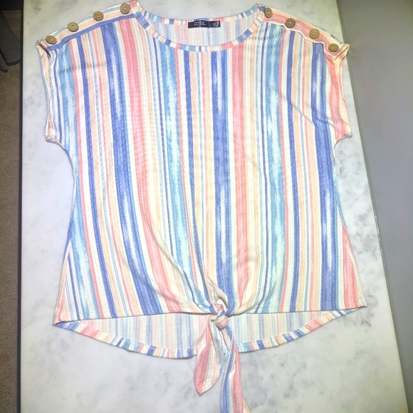 Front Tie T-shirt / Striped Top with Front Tie and Decorative Button Trim - Picture 5 of 11